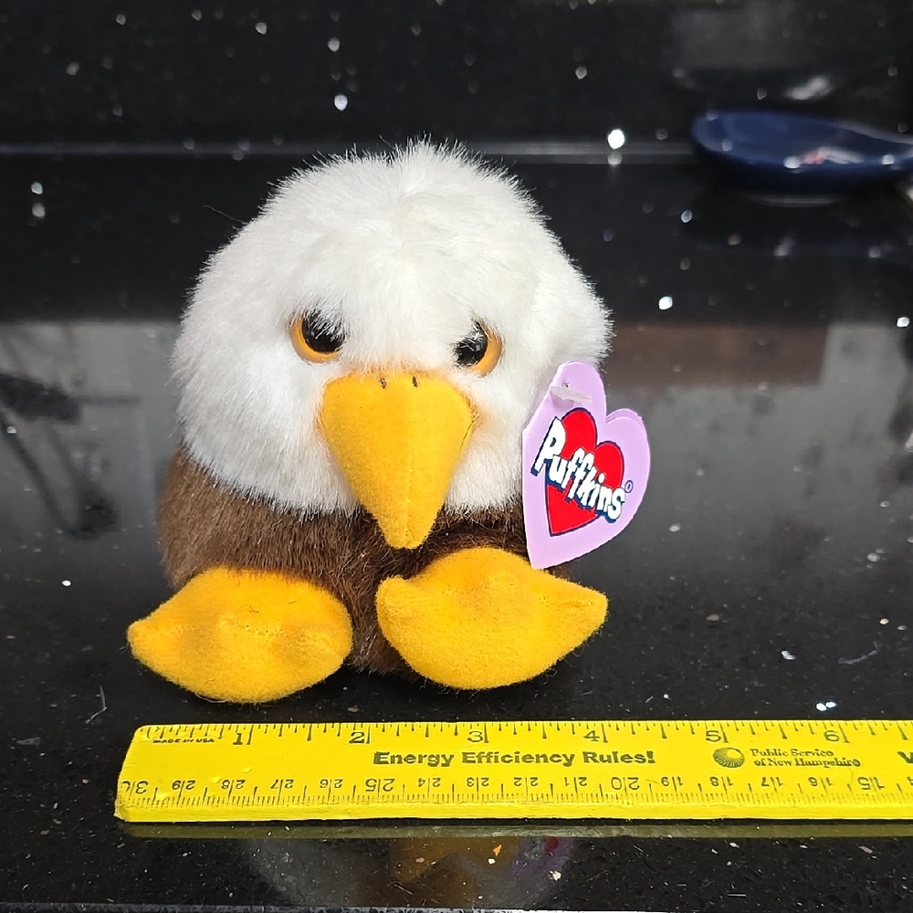 Vintage. Collectible. Swibco Puffkins Plush-Baldwin The Eagle. DOB 4/17/98